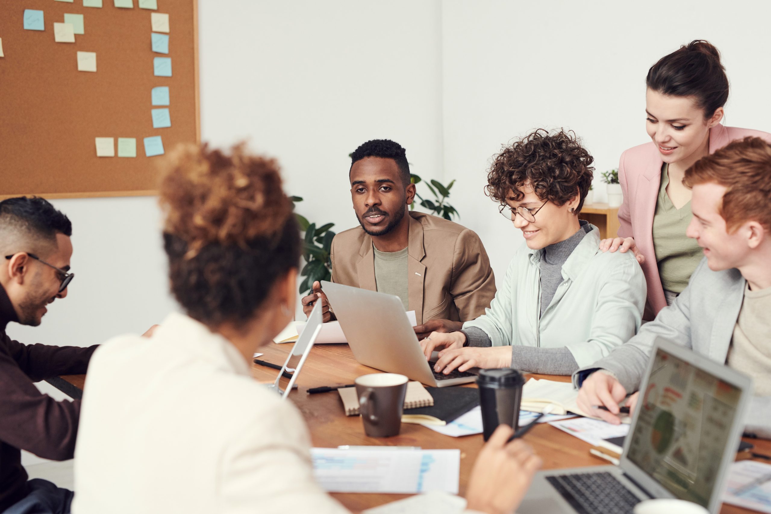 Unlocking Seamless Collaboration: How Melp’s Intercommunication App Transforms Business Relations